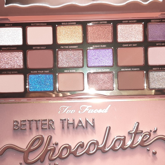 Too Faced eyeshadow palate - Picture 2 of 6